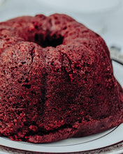 Load image into Gallery viewer, Red Velvet Rum Cake